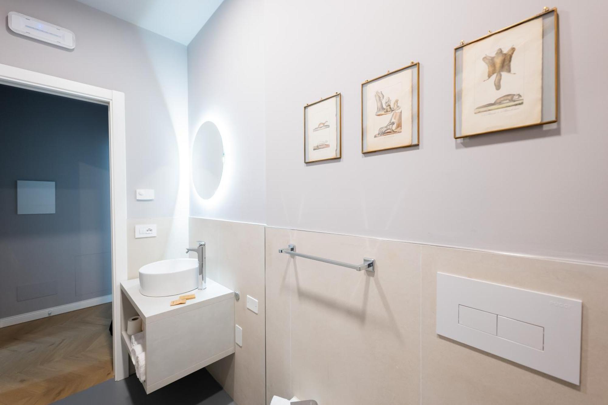 Regina Boutique Suites Trieste Ngoại thất bức ảnh