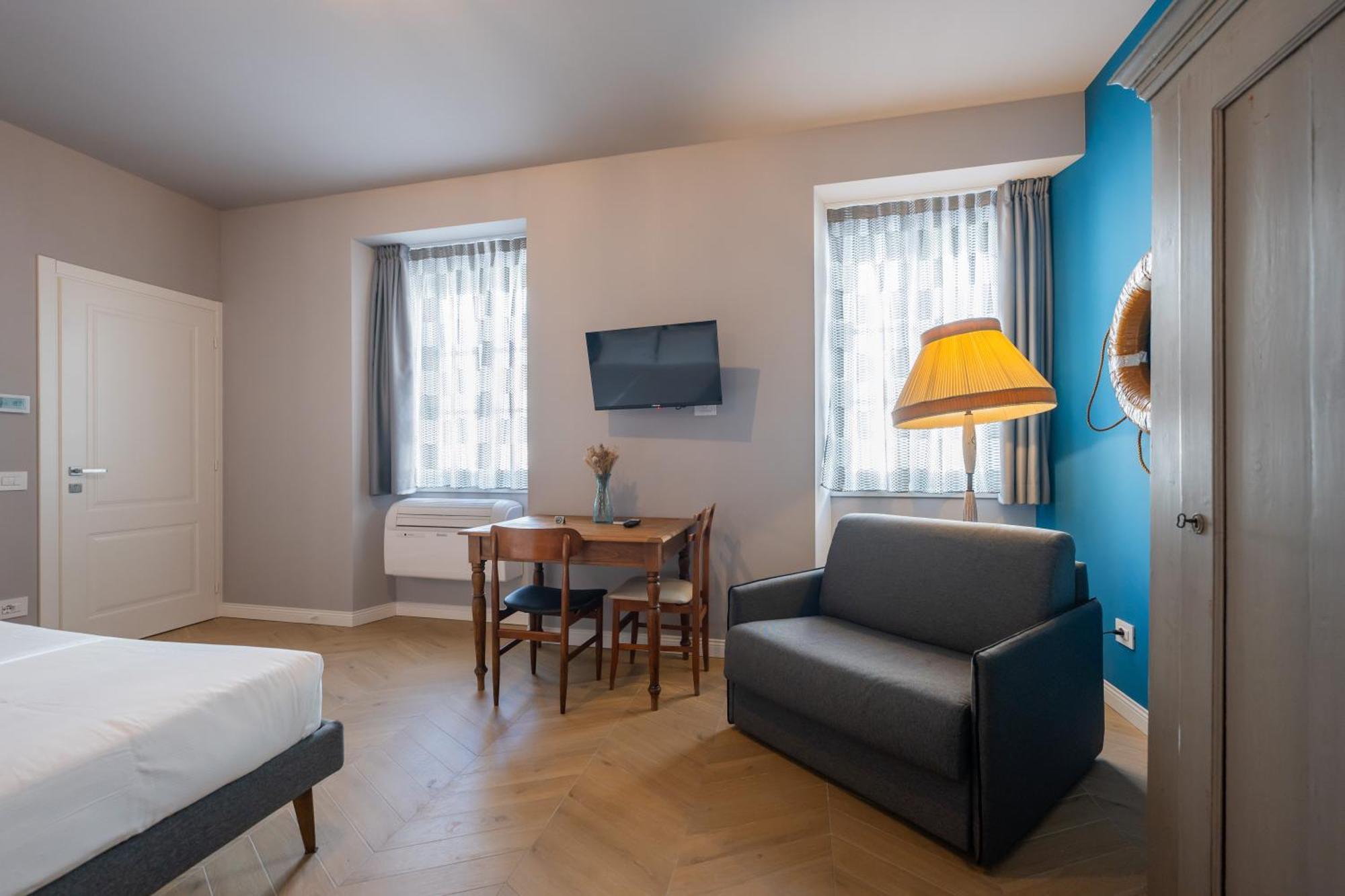 Regina Boutique Suites Trieste Ngoại thất bức ảnh