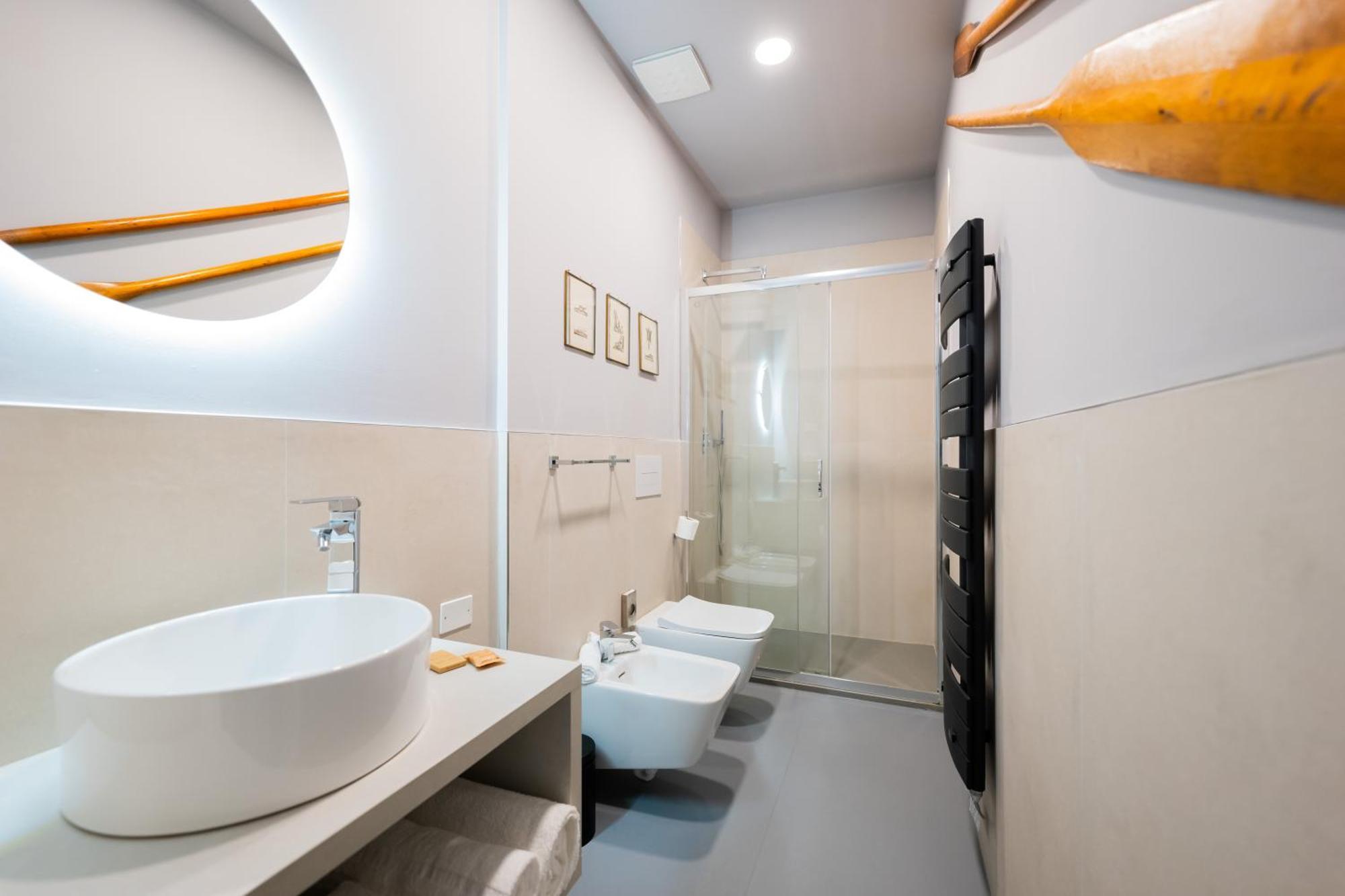 Regina Boutique Suites Trieste Ngoại thất bức ảnh